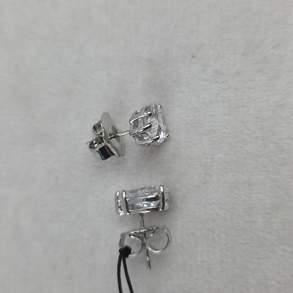 NWT, Kenneth Jay Lane CZ, Silver Pear Shaped Earrings, Stud Post - Picture 3 of 6